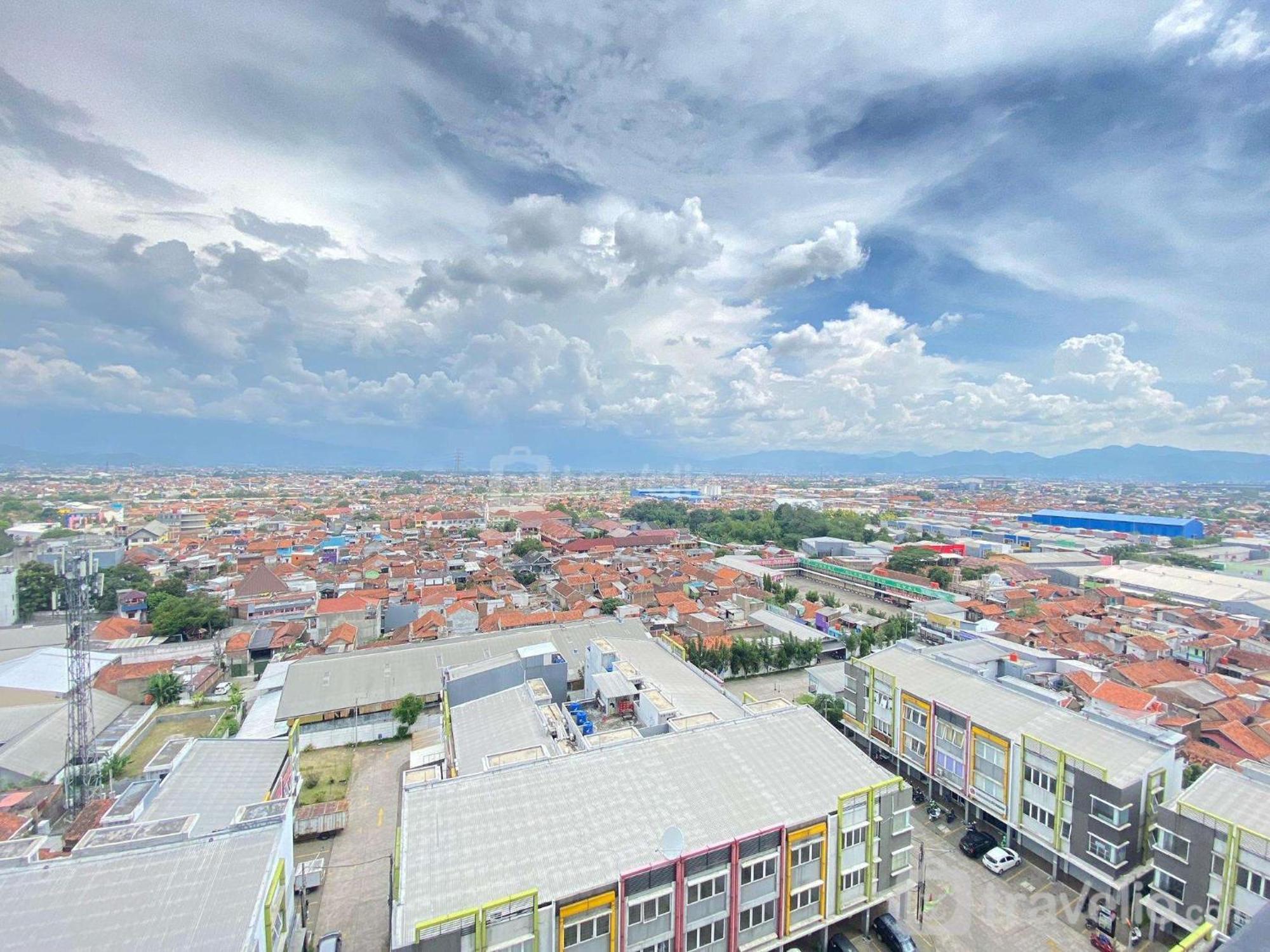 Spacious At Mekarwangi Square Cibaduyut By Travelio Bandung